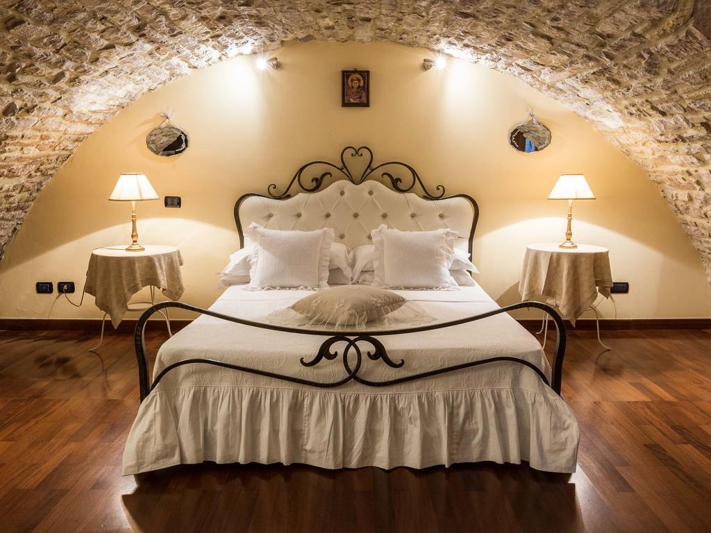 Hotel Lieto Soggiorno Asyż Zewnętrze zdjęcie